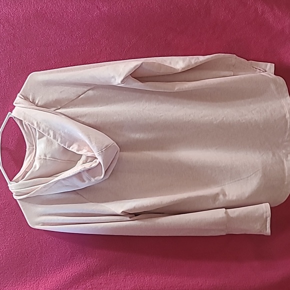 Reebok Light Pink Hooded Sweatshirt - Picture 3 of 4